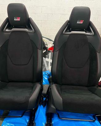 Coppia Sedili Sportivi Toyota GR (Yaris/Corolla) -