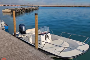 BOSTON WHALER MONTAUK 170
