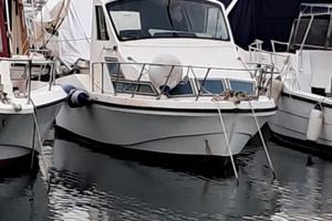 Natante Cabinato Acquaviva 6 mt pozzetto pesca