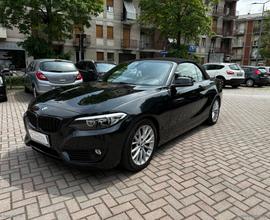 BMW 220i Cabrio Advantage
