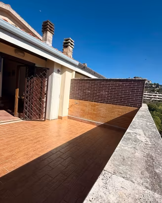 Appartamento ristrutturato con terrazzo panoramico