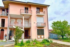 2 LOCALI A VILLANOVA CANAVESE