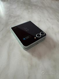 Damsung galaxy flip 6