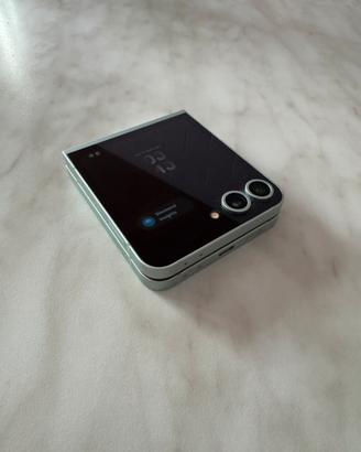 Samsung galaxy flip 6