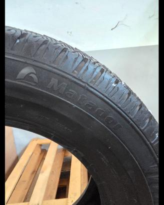 n 2 gomme misura 235/65 r16 C