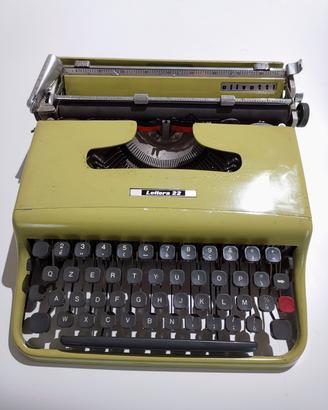 Macchina da scrivere Olivetti 