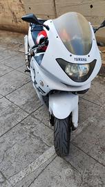 moto yamaha yzf 600
