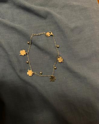 Bracciale in acciaio con quadrifogli