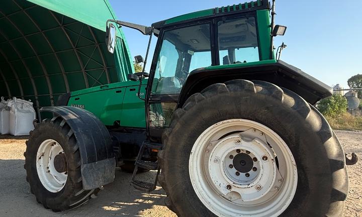 Trattore Valtra 160 CV