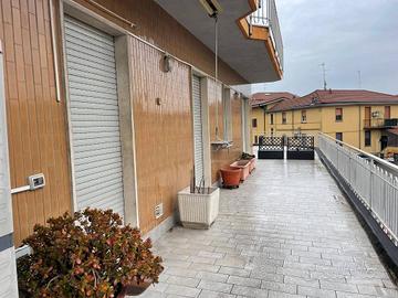Appartamento di 100 m² con 3 locali e box auto a B