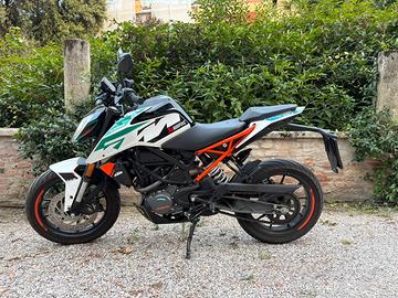 KTM Duke 125