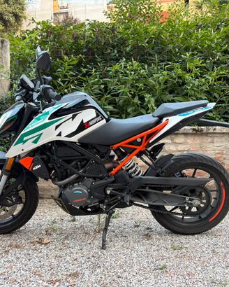 KTM Duke 125