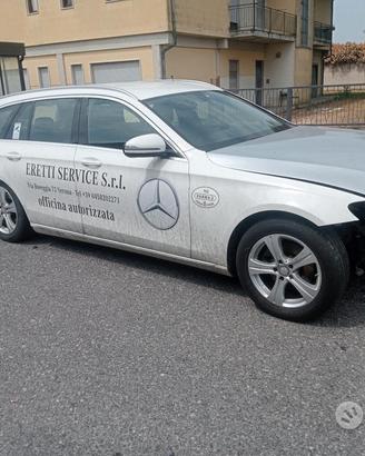 Mercedes classe e w213 654920 demolita per ricambi