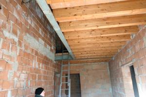 Casa ristrutturata da finire internamente