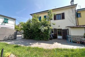 CASA INDIPENDENTE A PISA