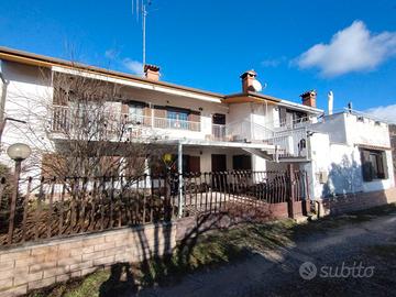 Casa bifamiliare indipendente