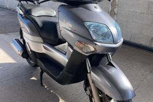 Yamaha XC Versity 300