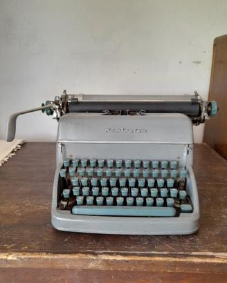 macchina da scrivere remjngton