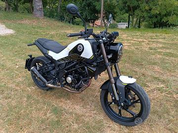 Benelli Leoncino 125