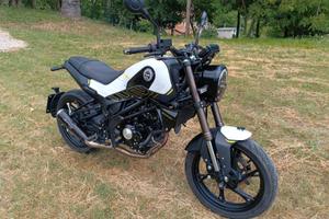 Benelli Leoncino 125