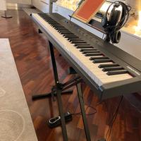 Pianoforte digitale a 81 tasti