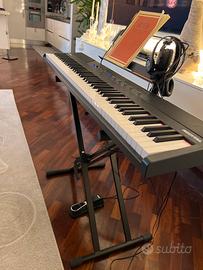 Pianoforte digitale a 81 tasti