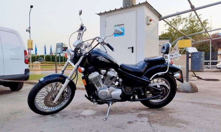 Honda Shadow VT 600 anno 1996