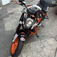 KTM DUKE 390cc