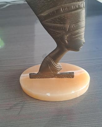 scultura in ottone