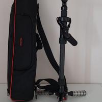 Stabilizzatore meccanico per fotocamere