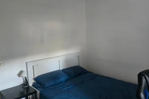 Stanza singola a Bande Nere, Milano