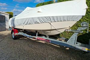 Saver TC540 con motore Yamaha 80 e carrello