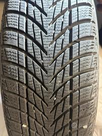 4 gomme 185/65/15 con cerchi in lega