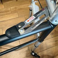 Tutore trespolo deambulatore  girello per anziani