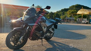 honda vfr800x crossrunner