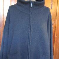 Si eseguono con macchine meccaniche maglie donna