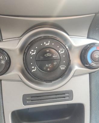 Comandi riscaldamento FORD FIESTA del 2011