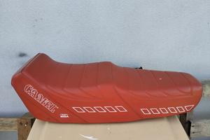 Sella Nisa Camel original rossa x Vespa smallframe