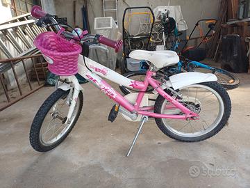 Bicicletta da bambina fino a 7 anni