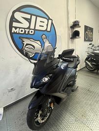 Yamaha T Max 560