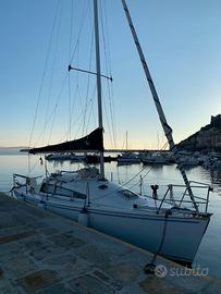 Barca a vela Nytec 28 per regata e famiglia
