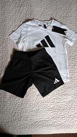 Completo sportivo Adidas bimbi 2/3 anni