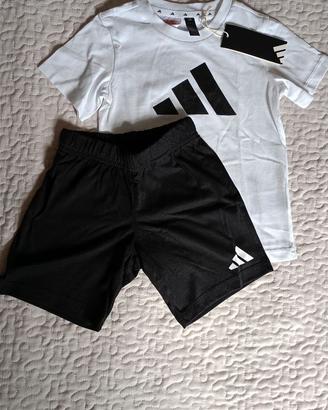 Completo sportivo Adidas bimbi 2/3 anni