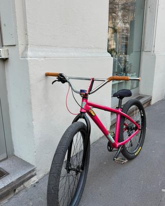 Bici Mafia bike Bomma traffic