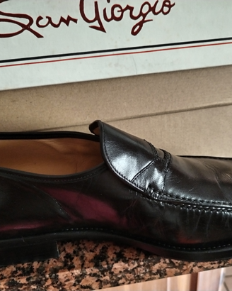 Scarpa nera uomo
