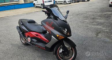 Yamaha t-max black max