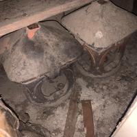 2 Antichi comignoli in cotto