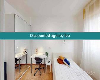 Stanza in appartamento di 116 m² a Milano