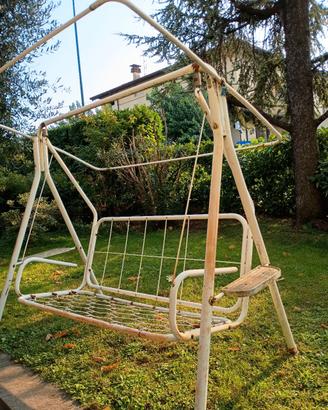 dondolo da giardino