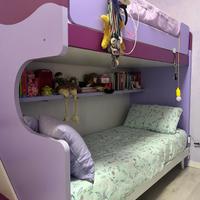 Cameretta ragazza soppalcata